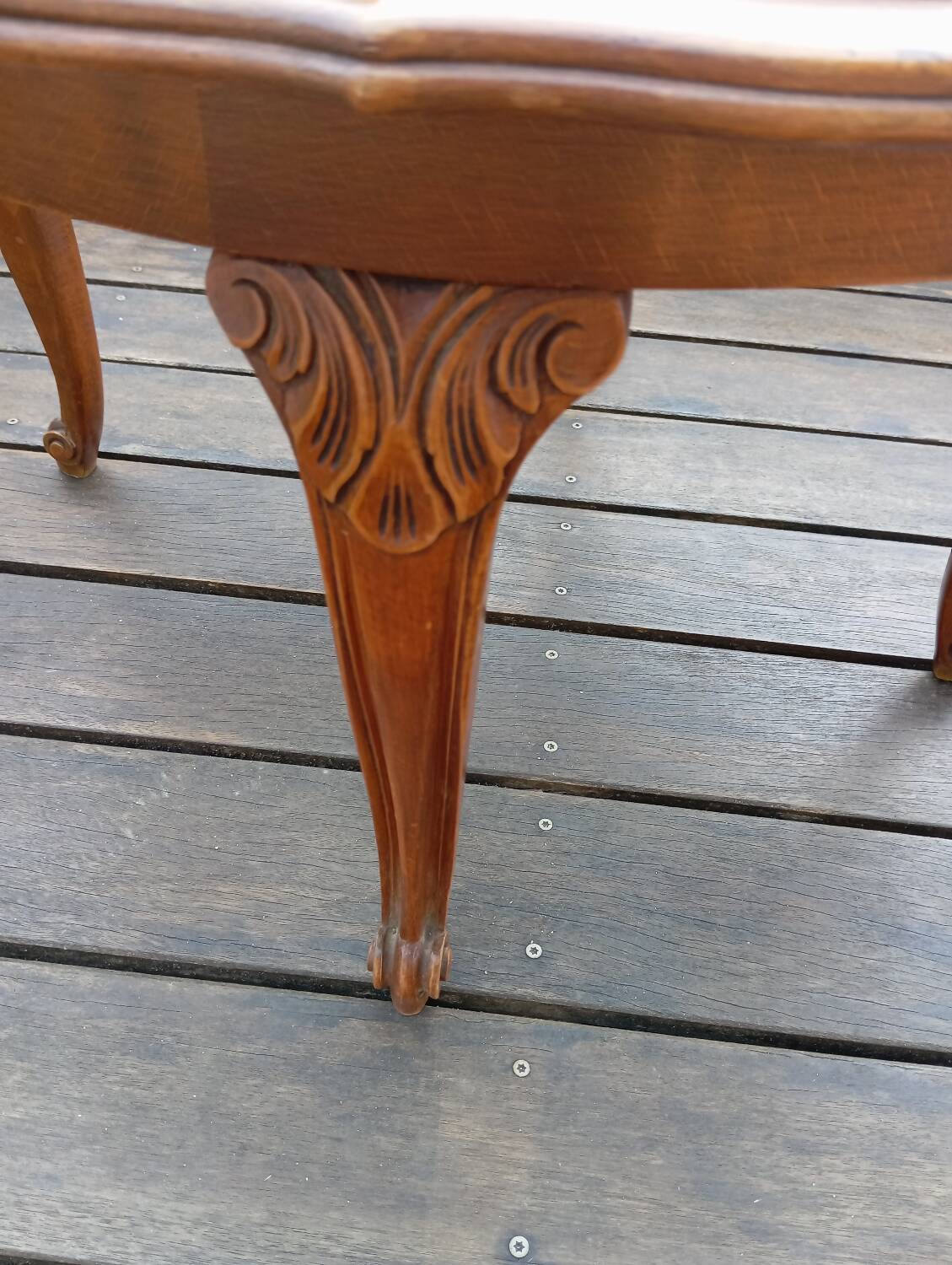 Table basse merisier, cannage et verre style Louis XV, vers 1960