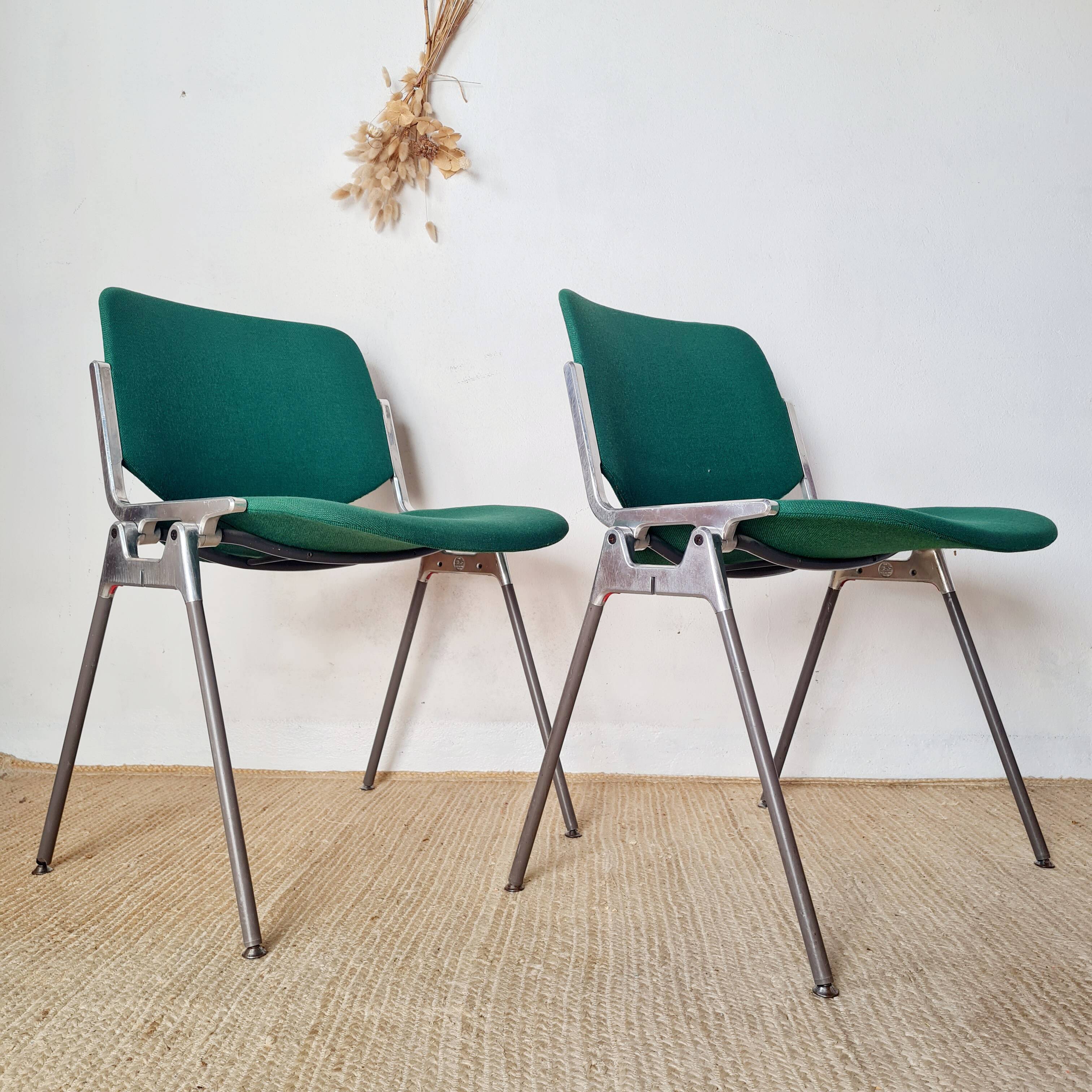 2 chairs by Giancarlo Piretti for Castelli, 1970