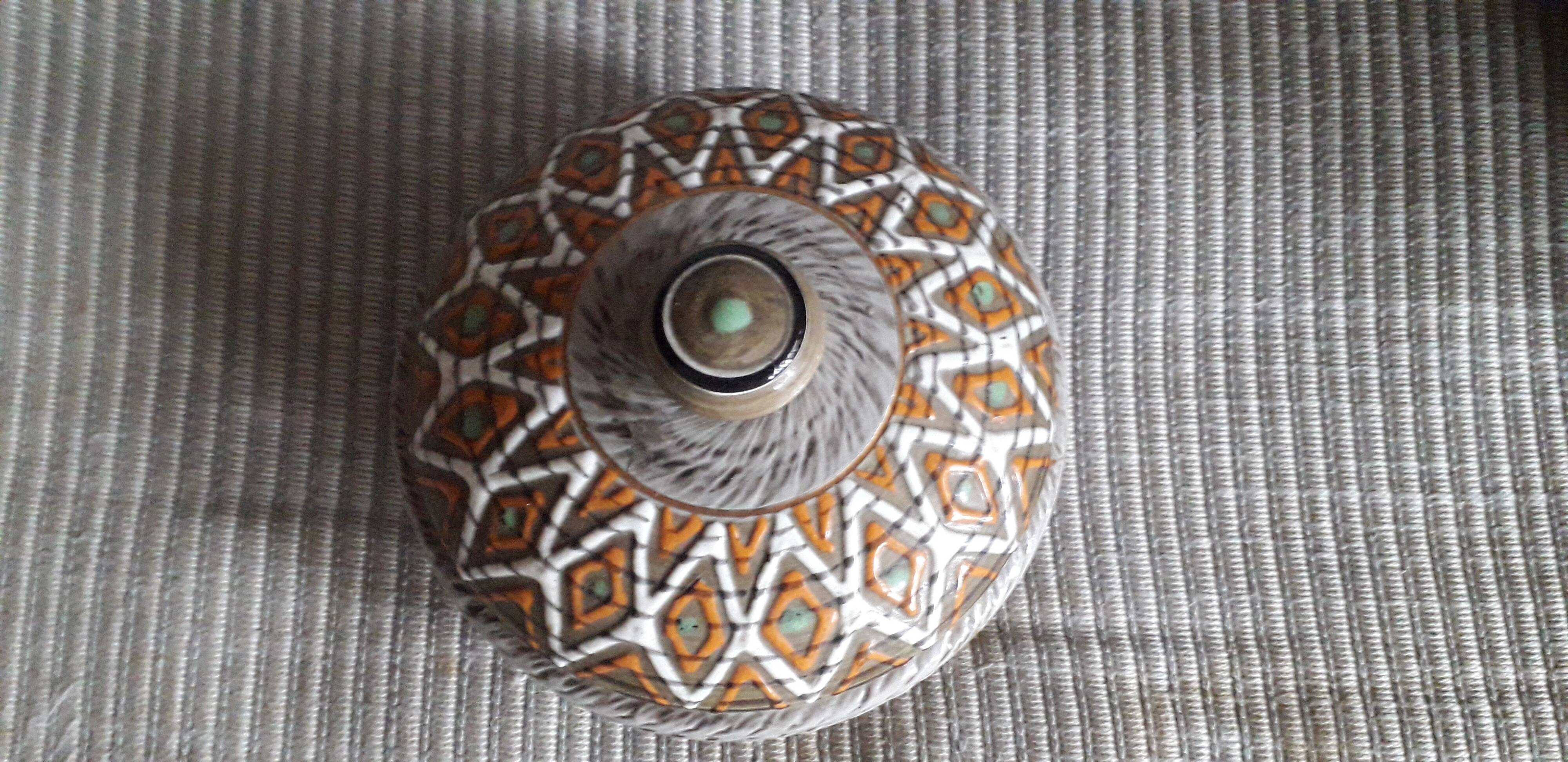 Very original vintage catchall.