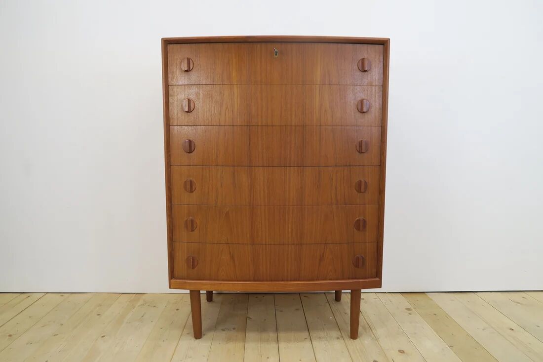Commode en teck par Henning Kjærnulf, années 1960