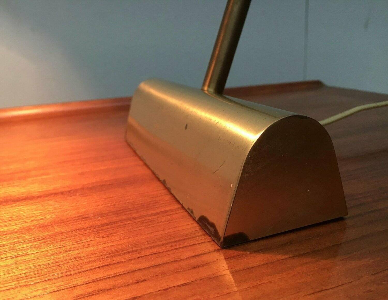 Mid-century brass swan neck table lamp in Hollywood Regency style from the 1960s.