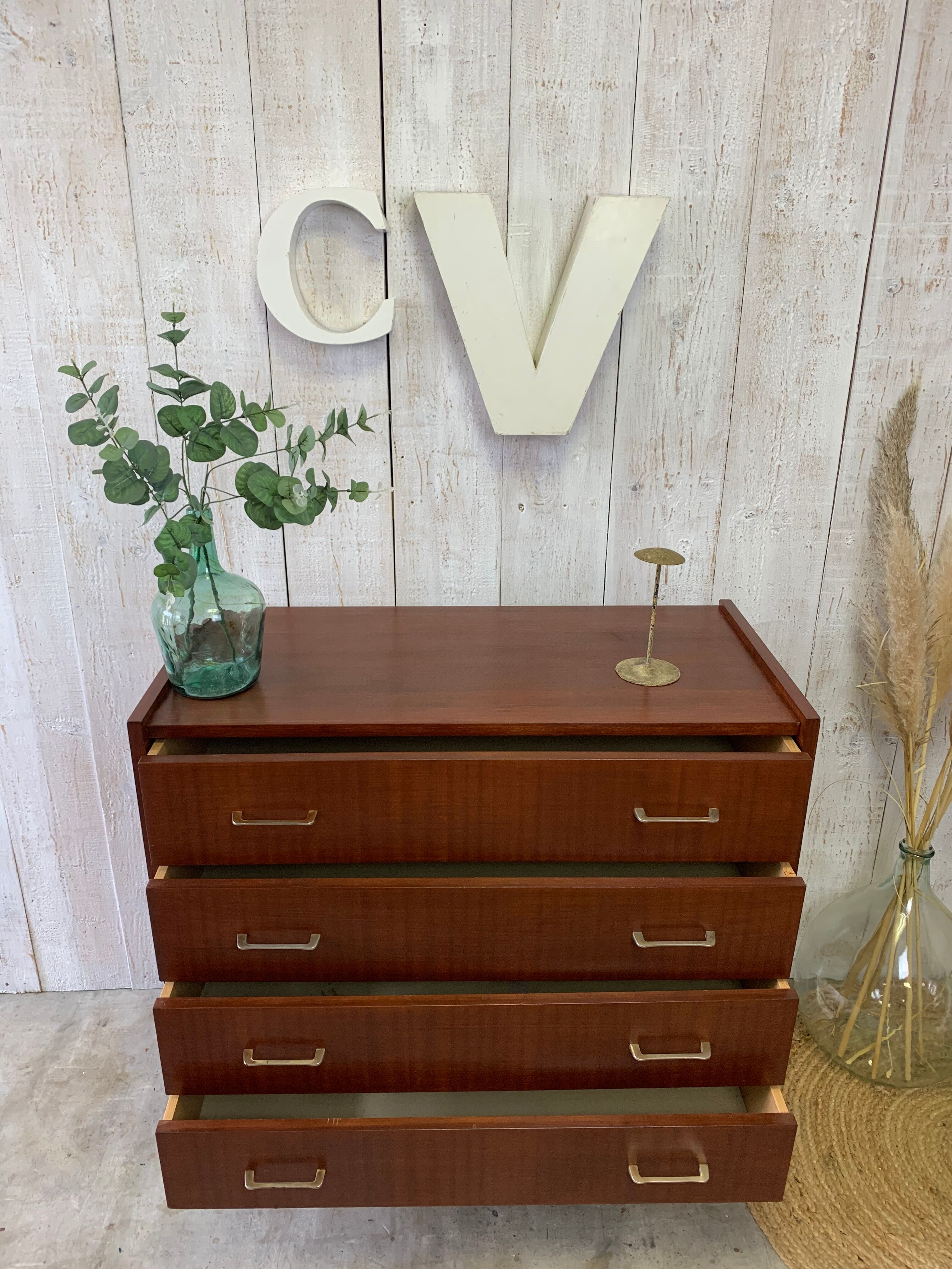 Commode vintage
