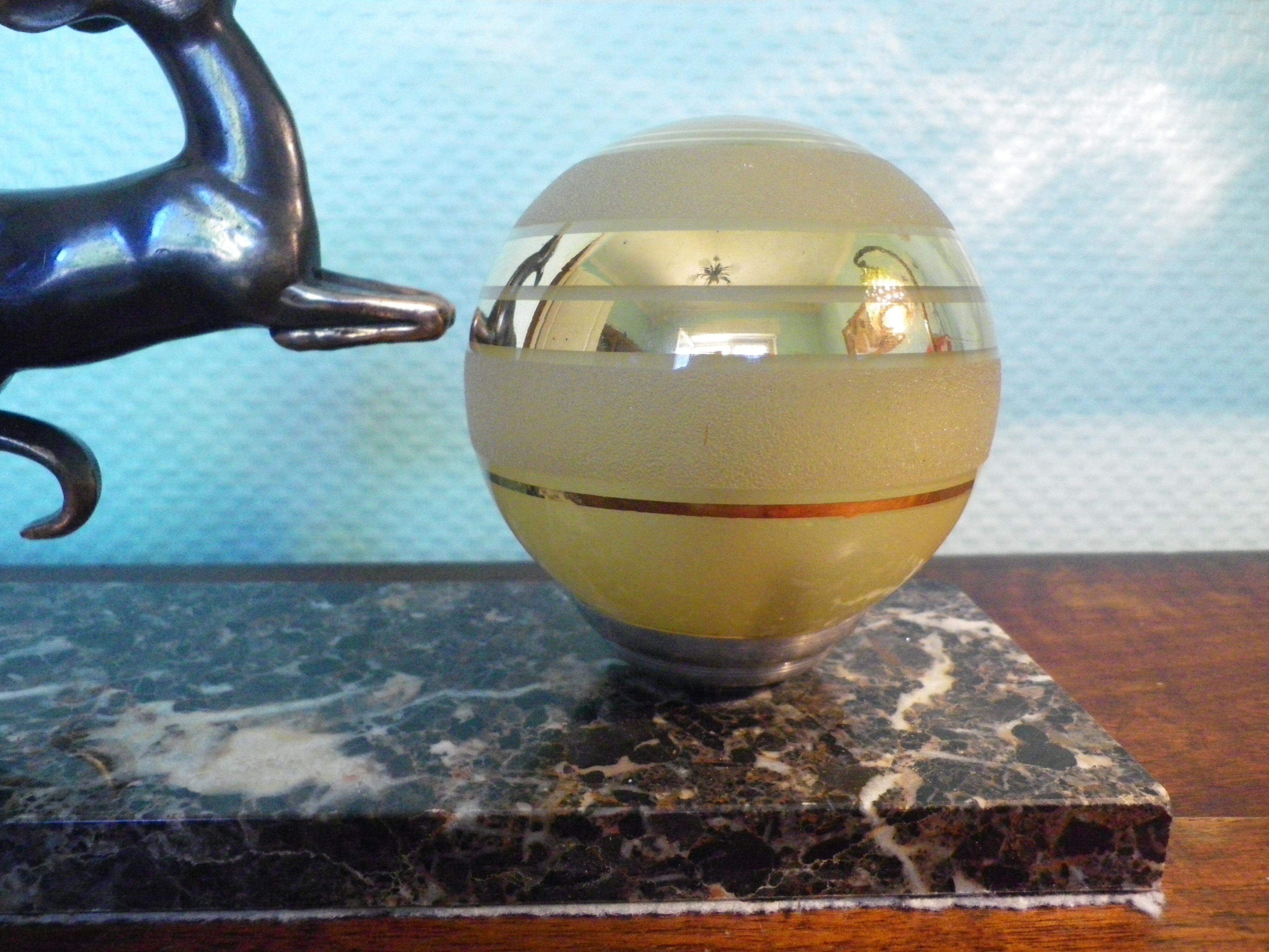 Art deco table lamp, marble, opaque glass and granite, animal in bronze patinated regulator