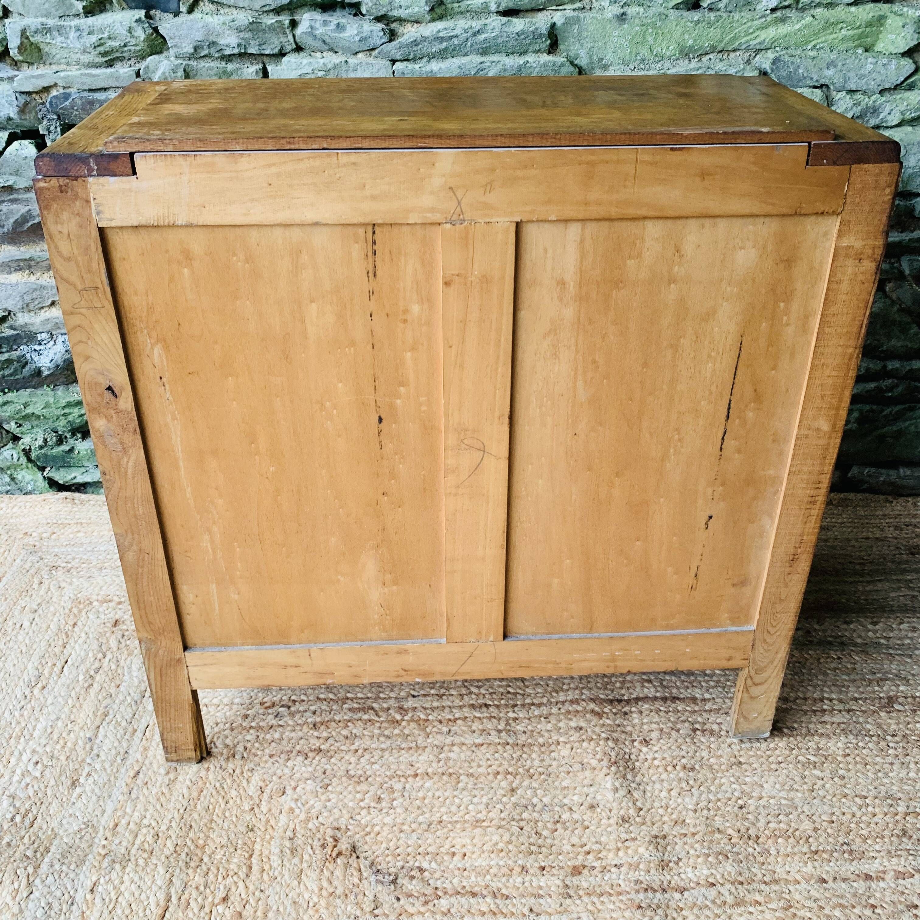 Commode vintage - poignées fleurs