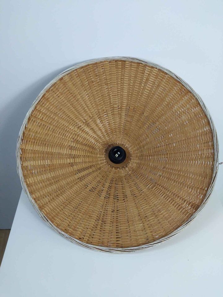 Vintage wicker day abat