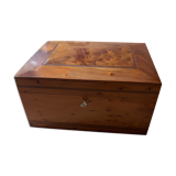 Storage box