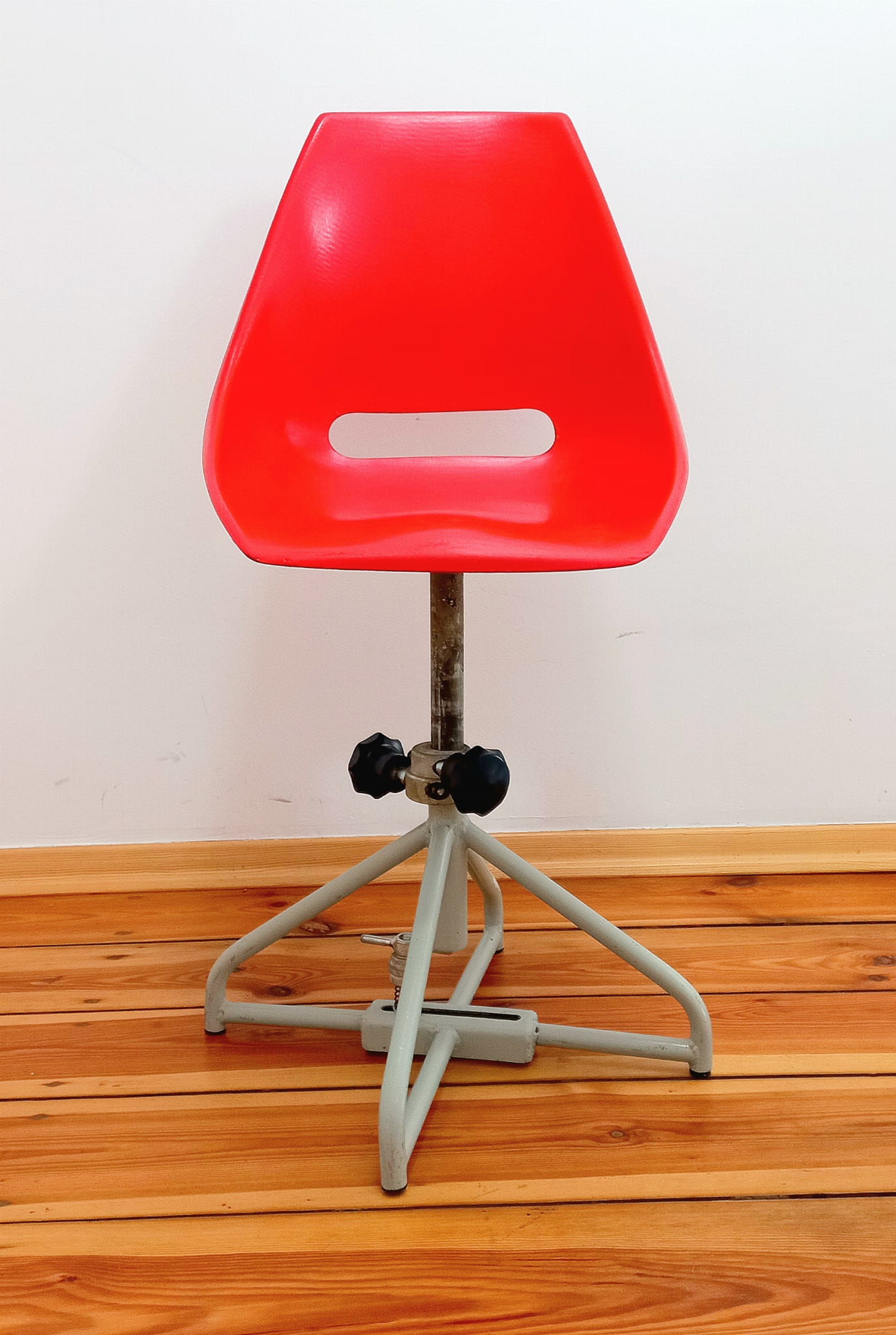 Swivel chair proj. M. Navratil for Vertex, Czechoslovakia 60"
