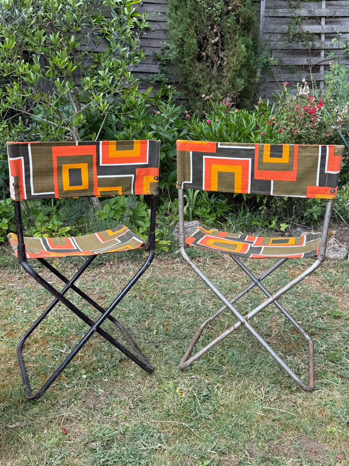 Paire de chaises de camping pliantes vintage - BHV Paris (Années 70)