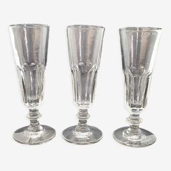 3 flûtes à champagne en cristal