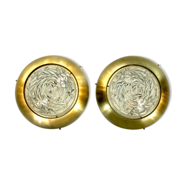 Stilux Milano, plafonniers ou appliques dorés et en verre du milieu du siècle. Ensemble de deux