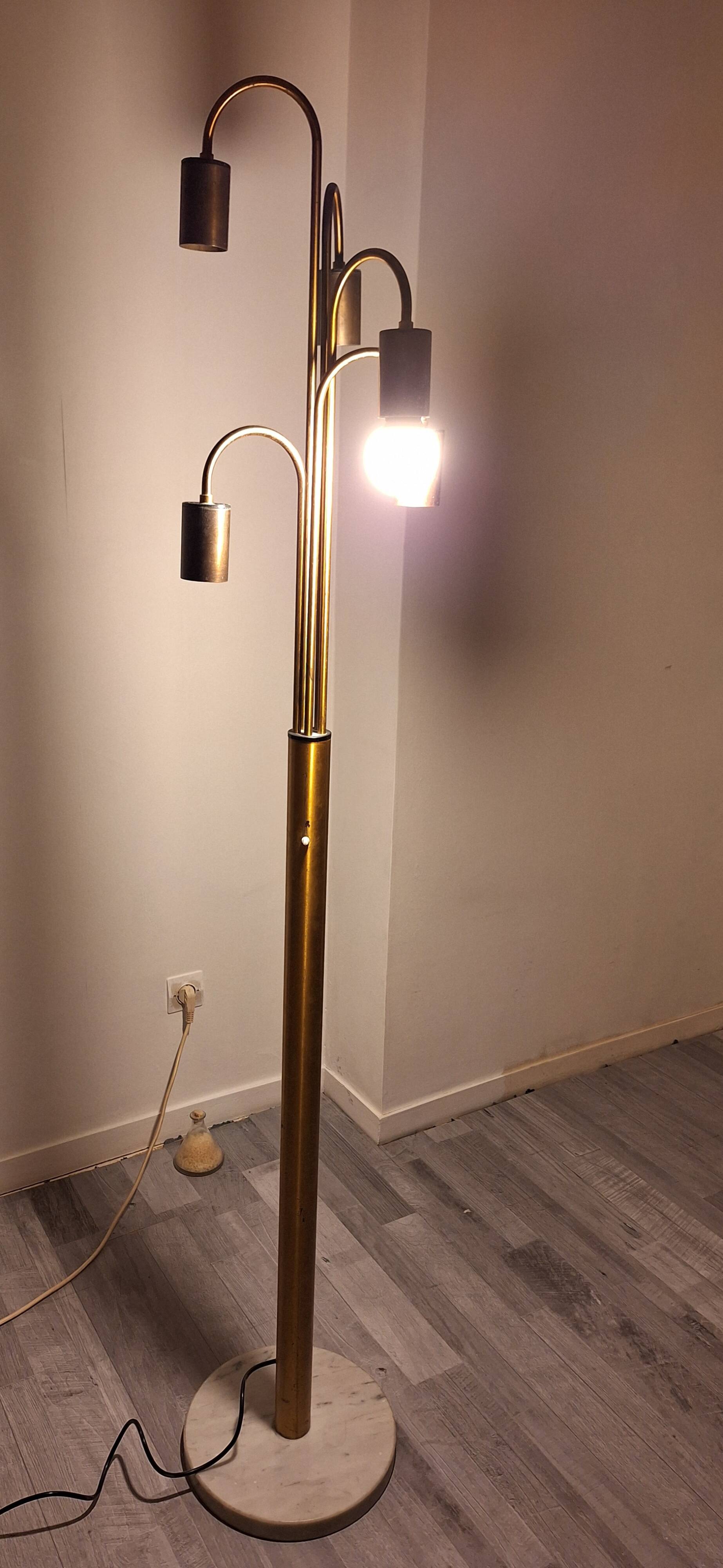 Vibtage floor lamp