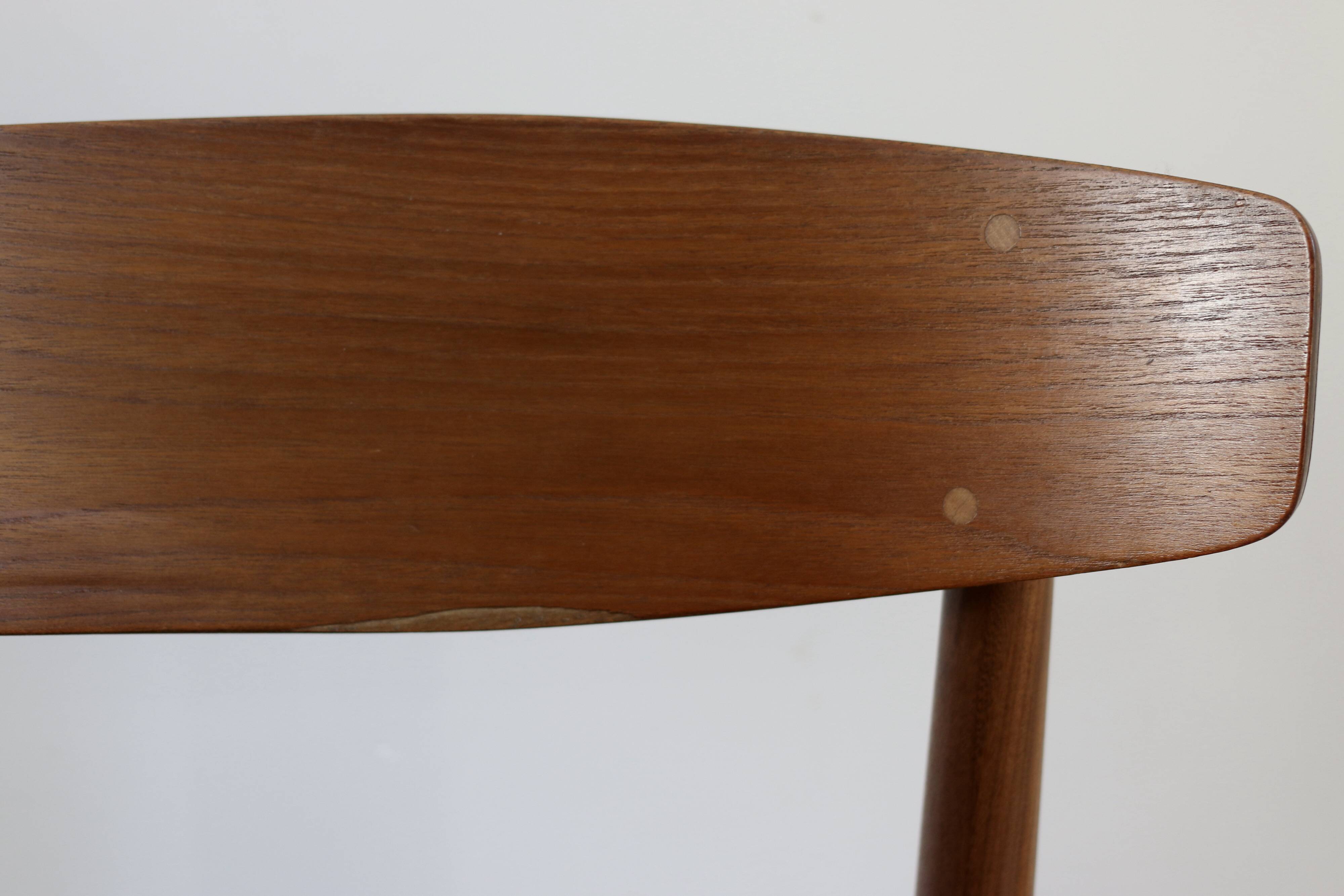 Set of 6 Scandinavian vintage teak chairs HW Klein 1960