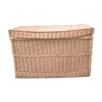 Wicker malle