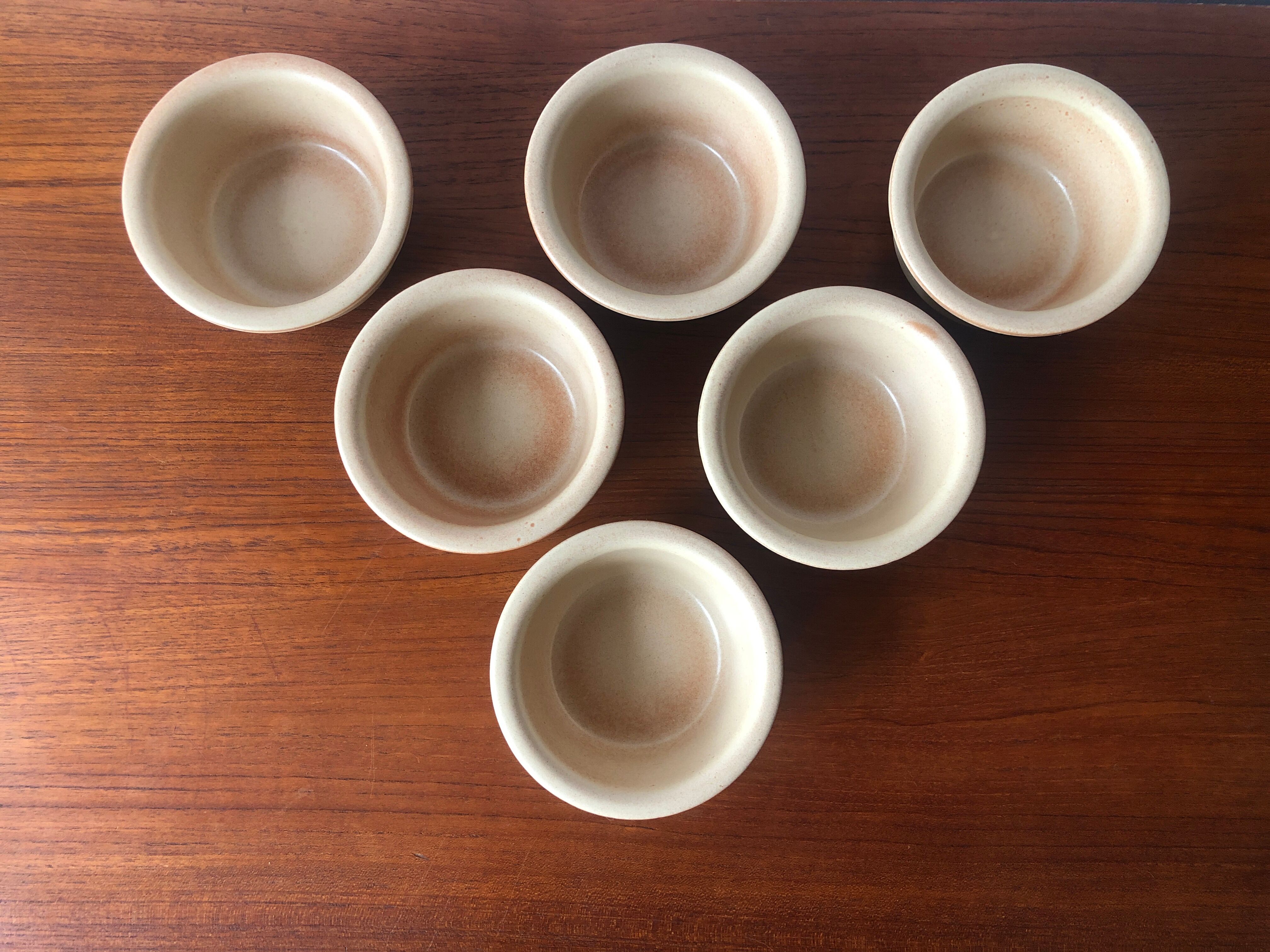 Natural stoneware cups
