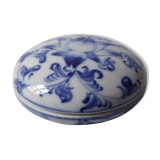 Porcelain pill box decorated with blue and white flowers