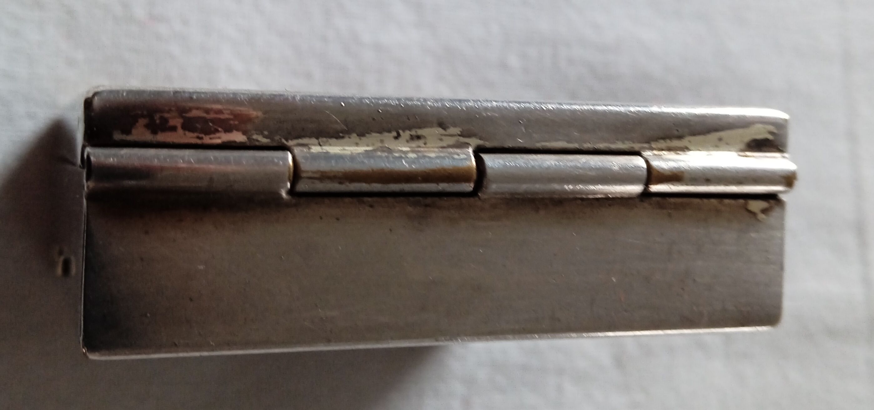 Silver metal pocket ashtray