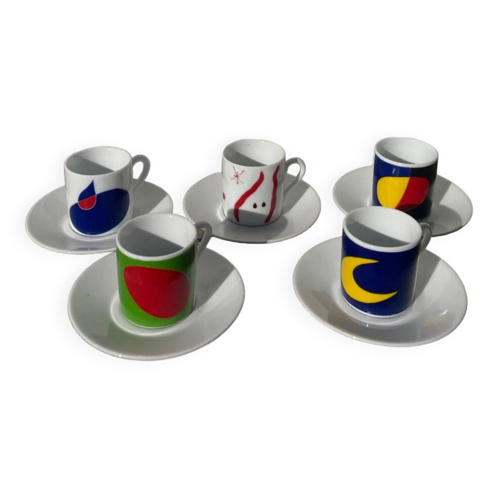 Miro painting mugs