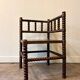 Chaise de coin en bois tourné