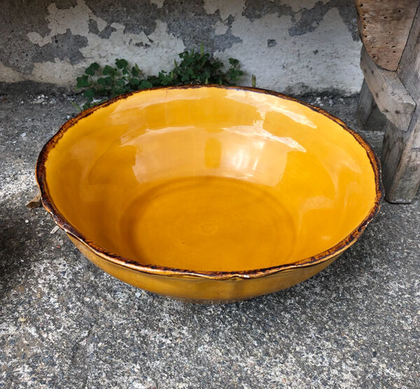 Service vaisselle en Faïence de Haute Provence (assiettes et plats) pa