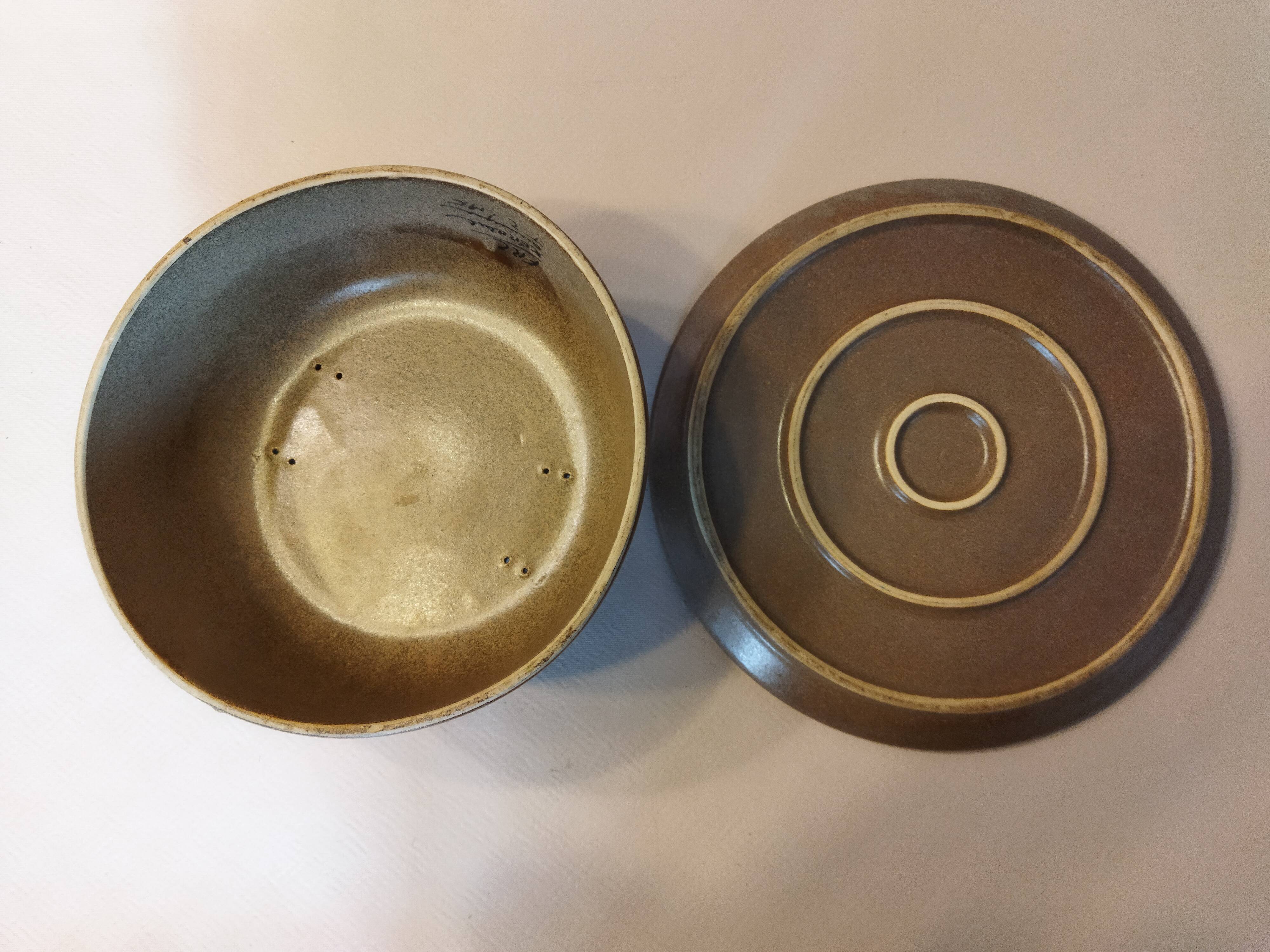 Keraluc Quimper sandstone cheese bell