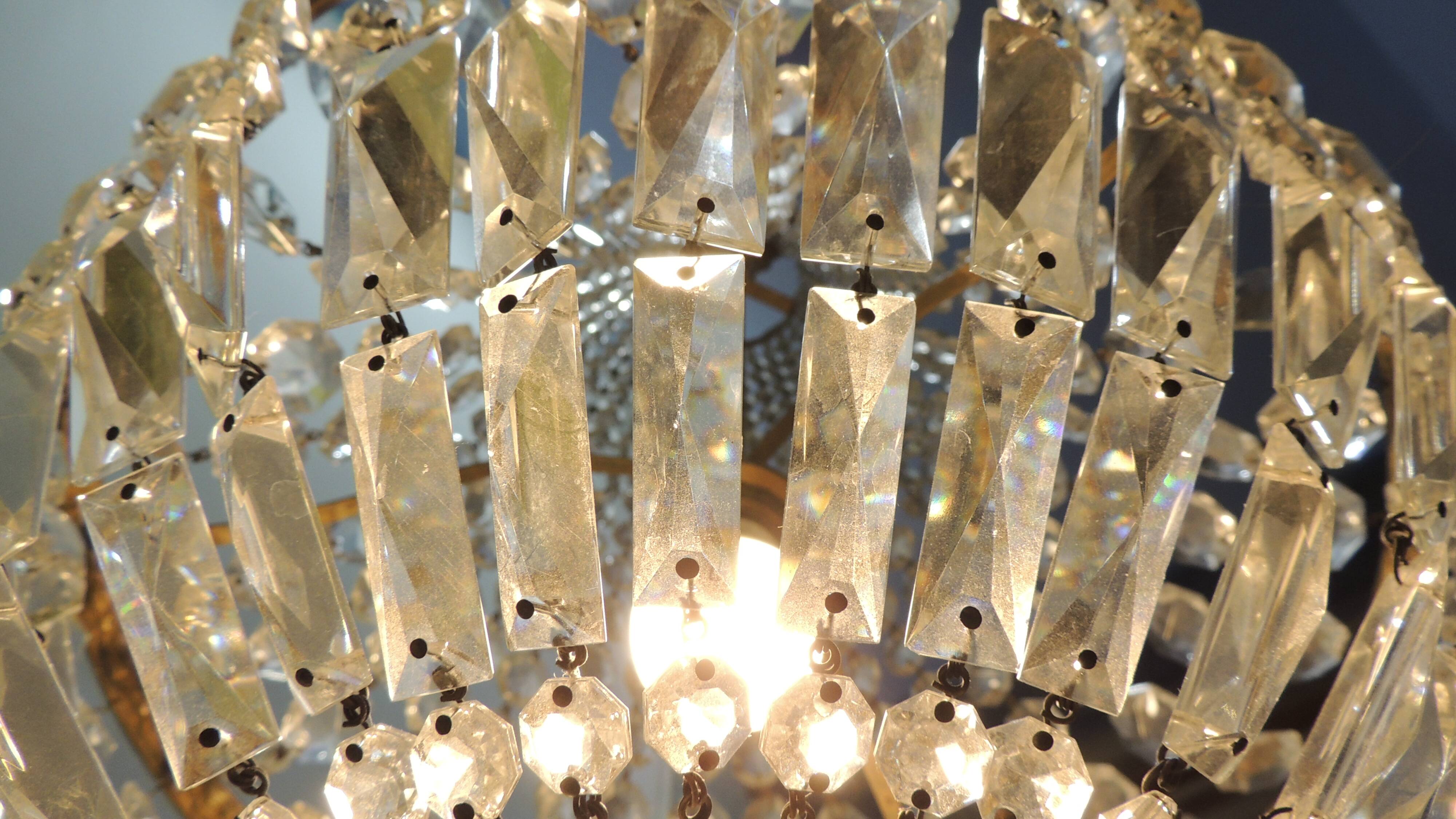 Antique crystal pendant chandelier – vintage Empire style – bronze