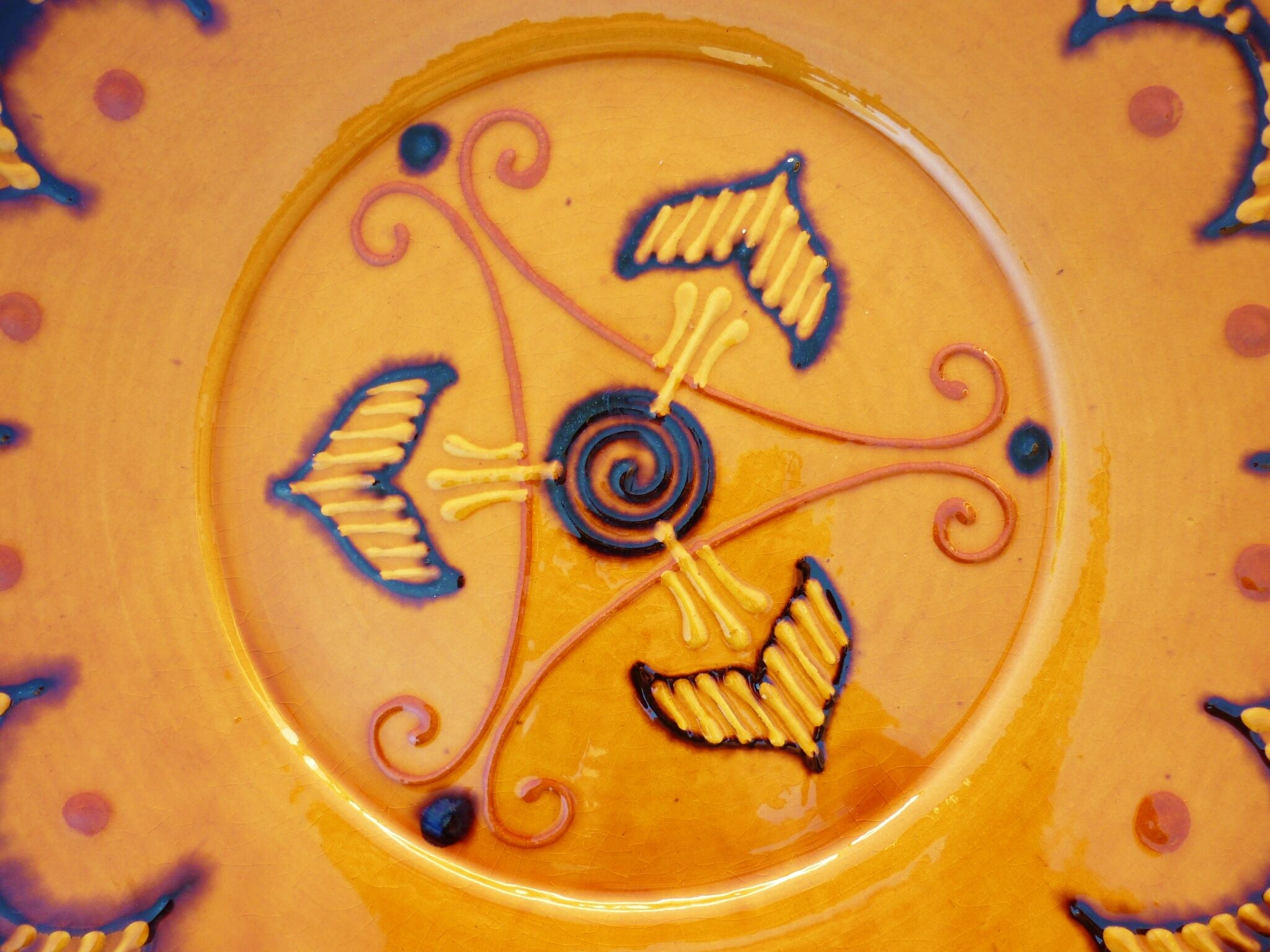 Plat en céramique, terre cuite vernissée signé Biot années 60/70