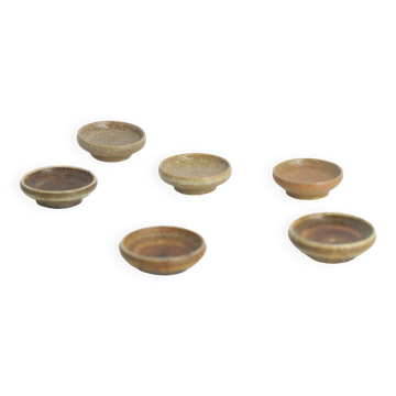Small collection bowls in brown stoneware by Gunnar Borg, Set of 6, Mid-Century Modern.