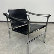 Bauhaus LC1 chairs by Le Corbusier for Cassina