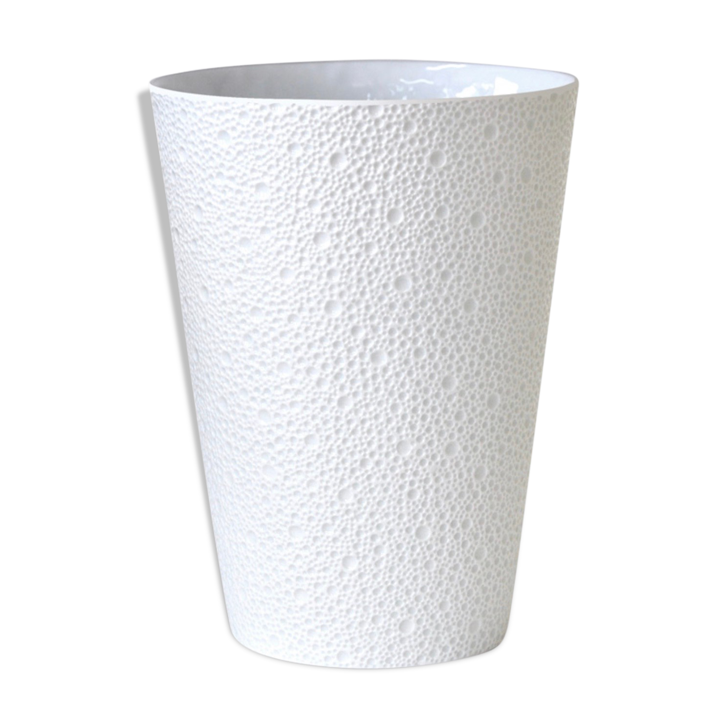 Bernardaud's "foam" vase in Limoges porcelain