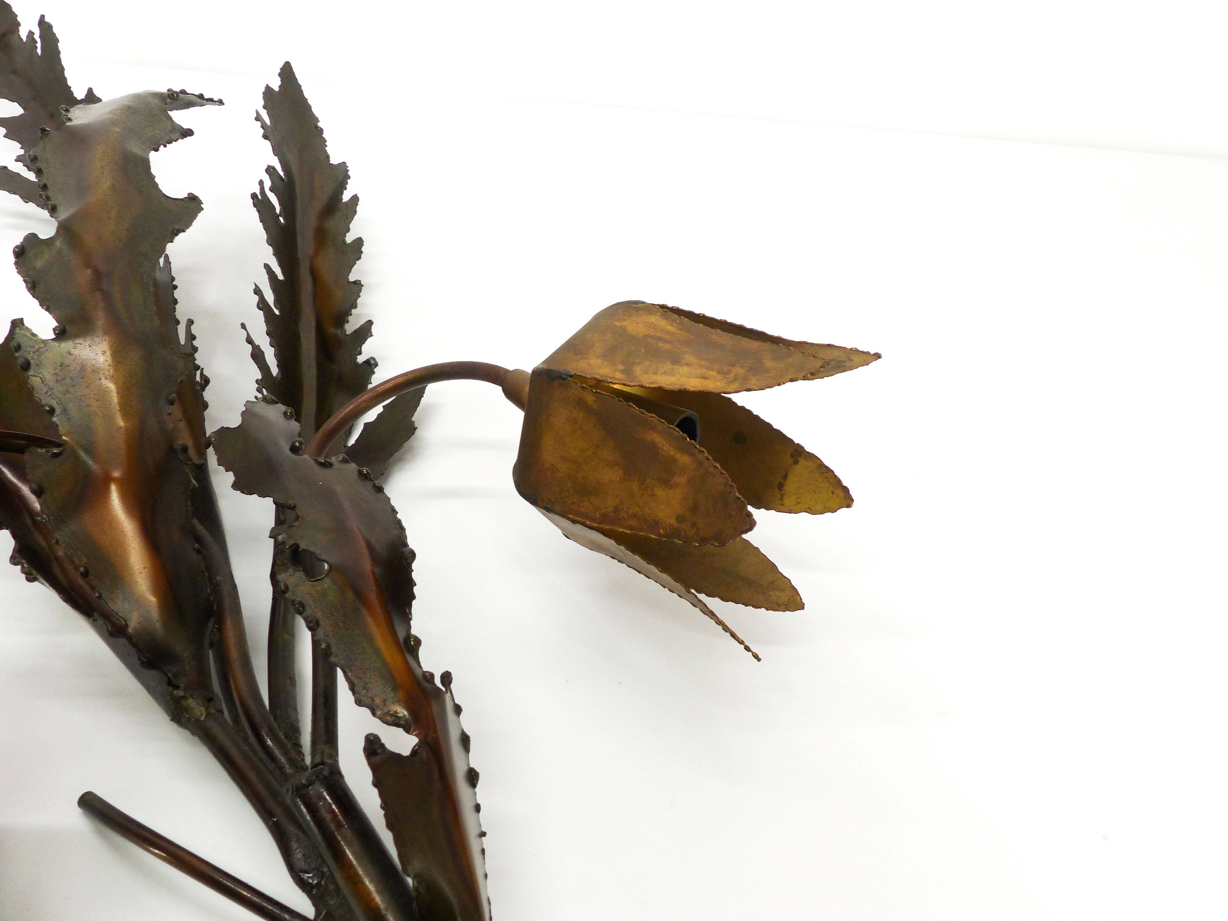 Floral brutalist wall lamp attributed to Maison Jansen 1970