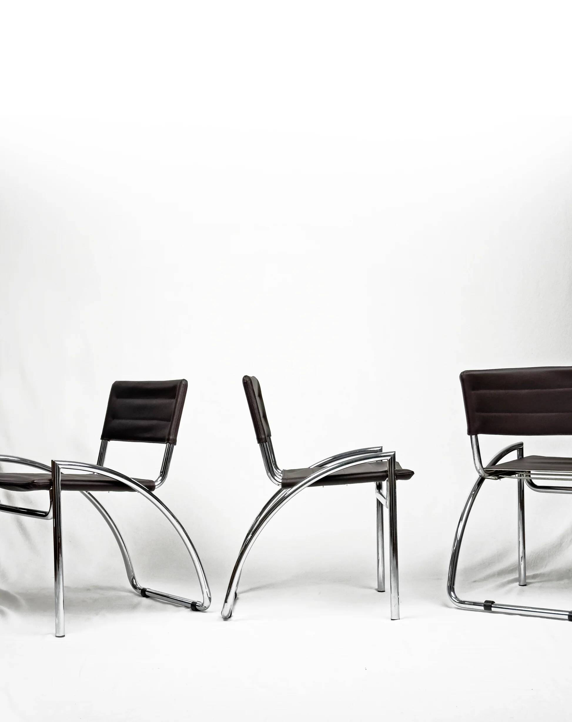Ensemble de 4 chaises « Lira » de Gae Aulenti – années 1970