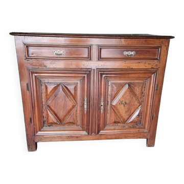 Rustic buffet from the 19th century