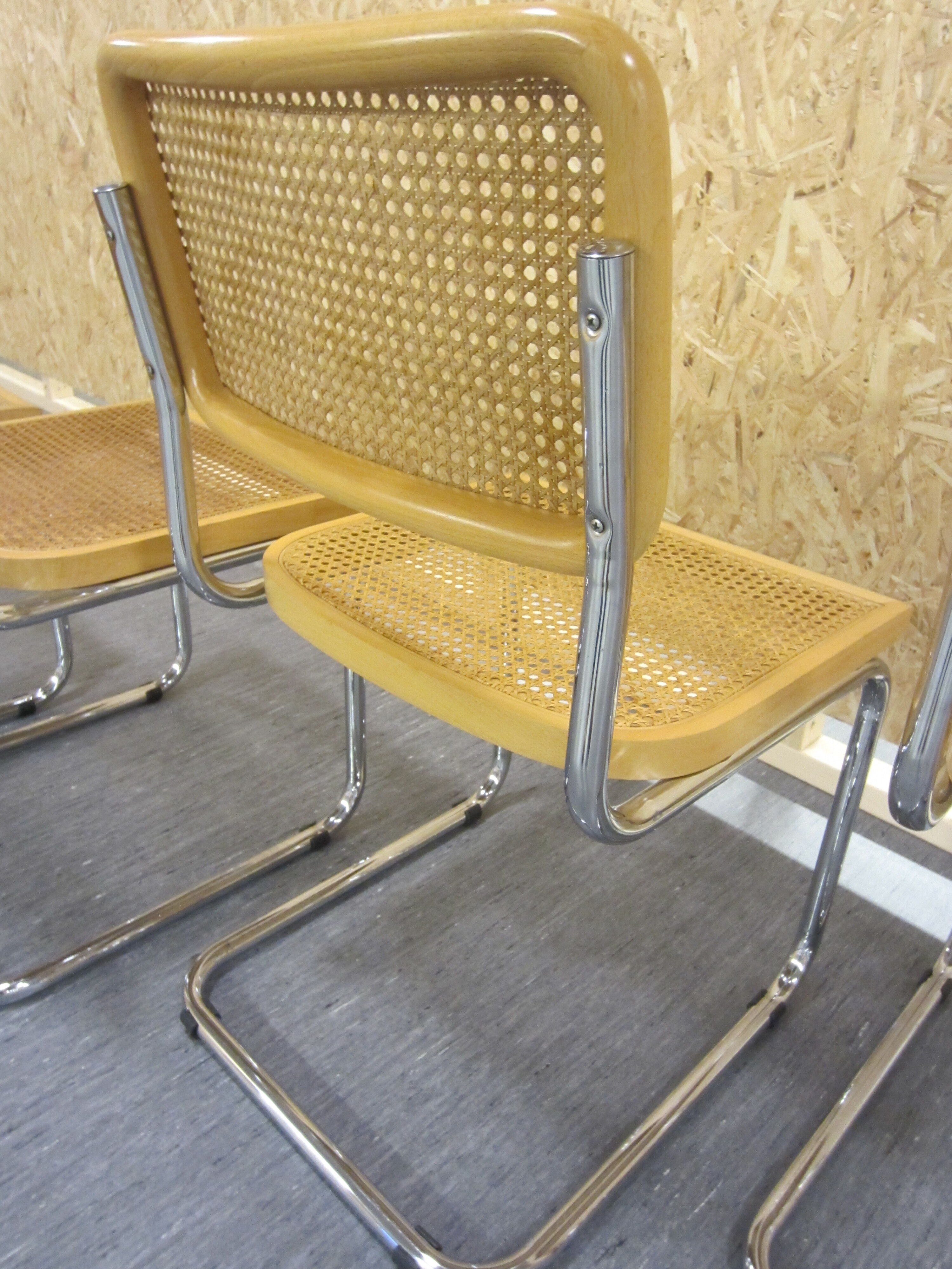 Série de 4 chaises Cesca B32 par Marcel Breuer