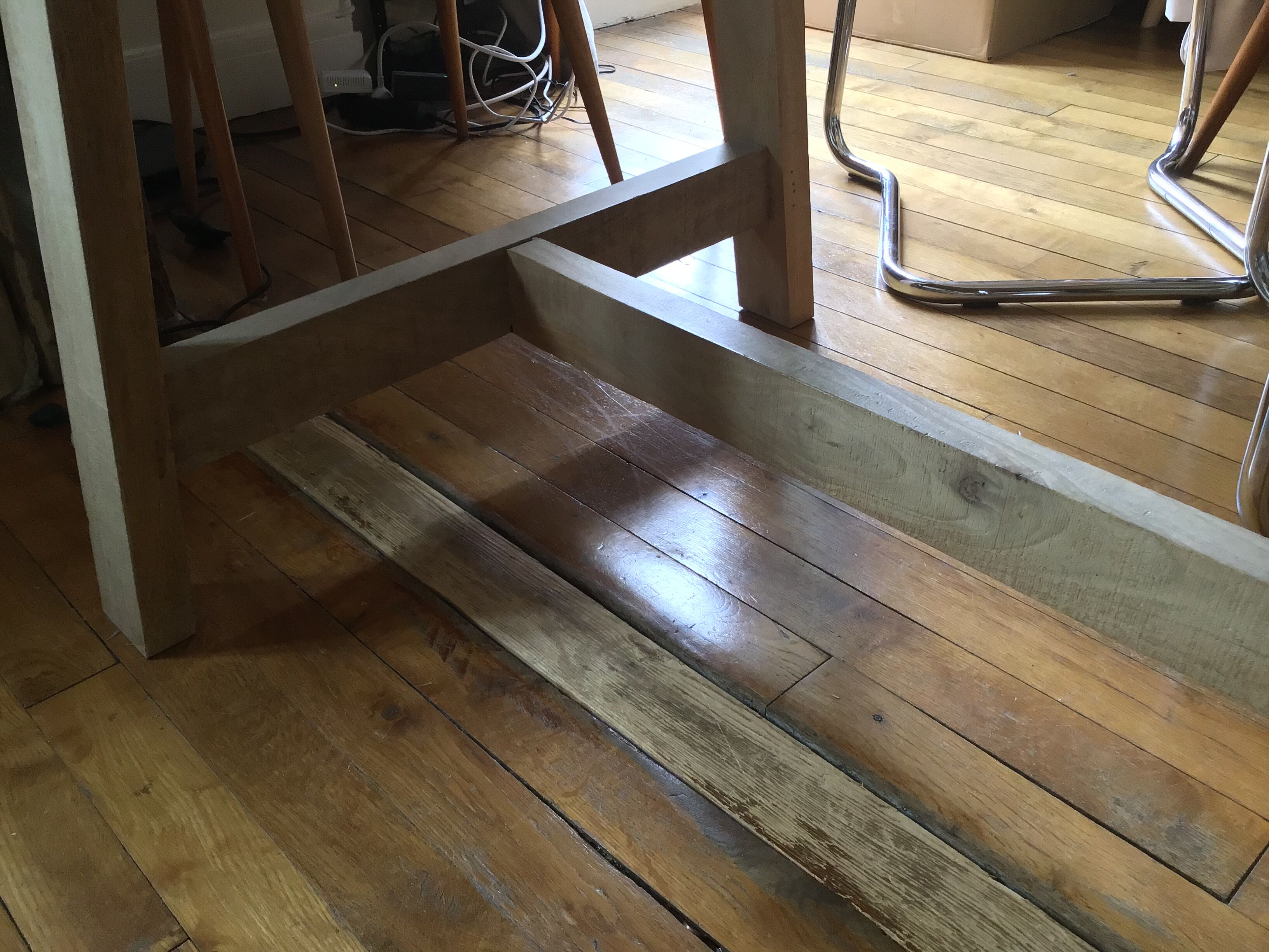 Table à manger en bois clair