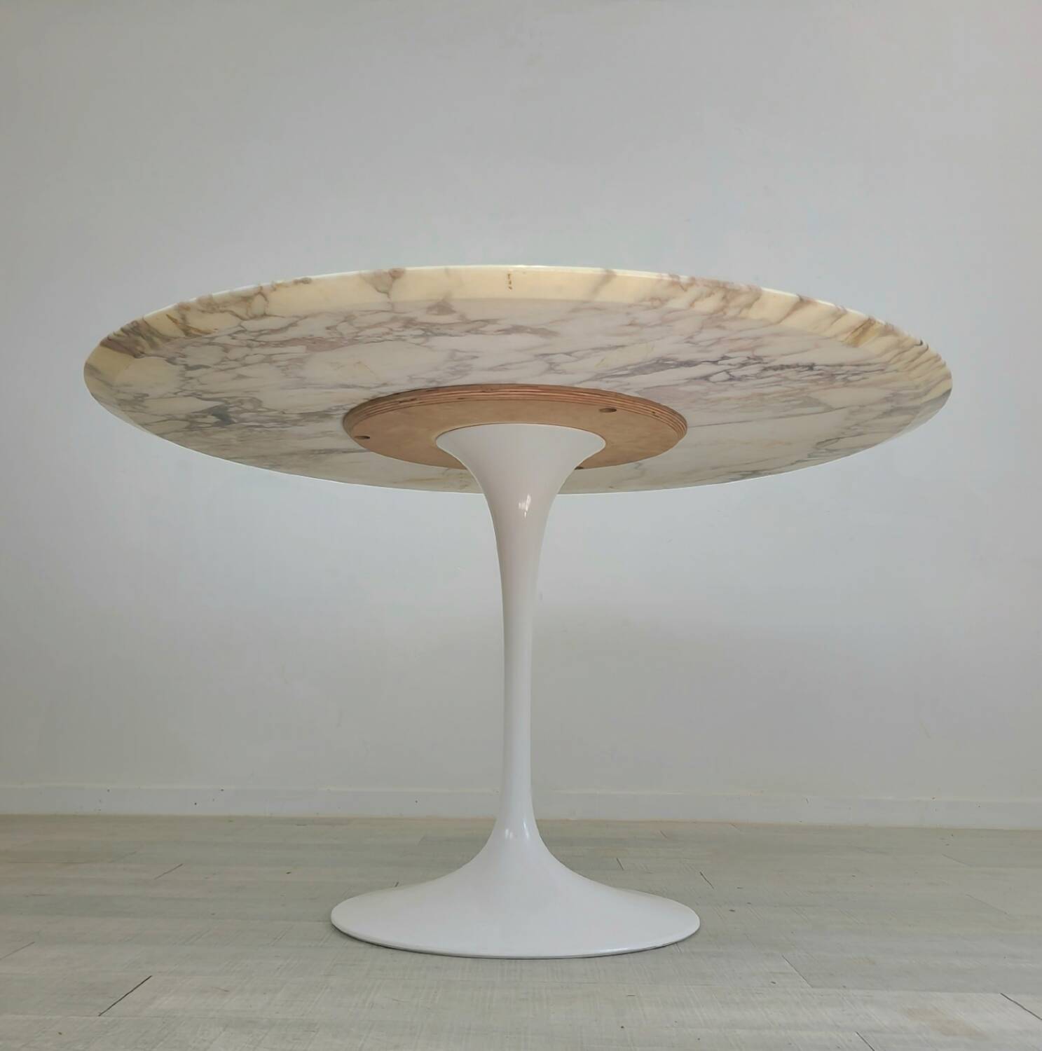 Knoll Eero Saarinen Vintage 1970s Marble Tulip Dining Table