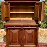 Neo-Renaissance walnut buffet - 19th century