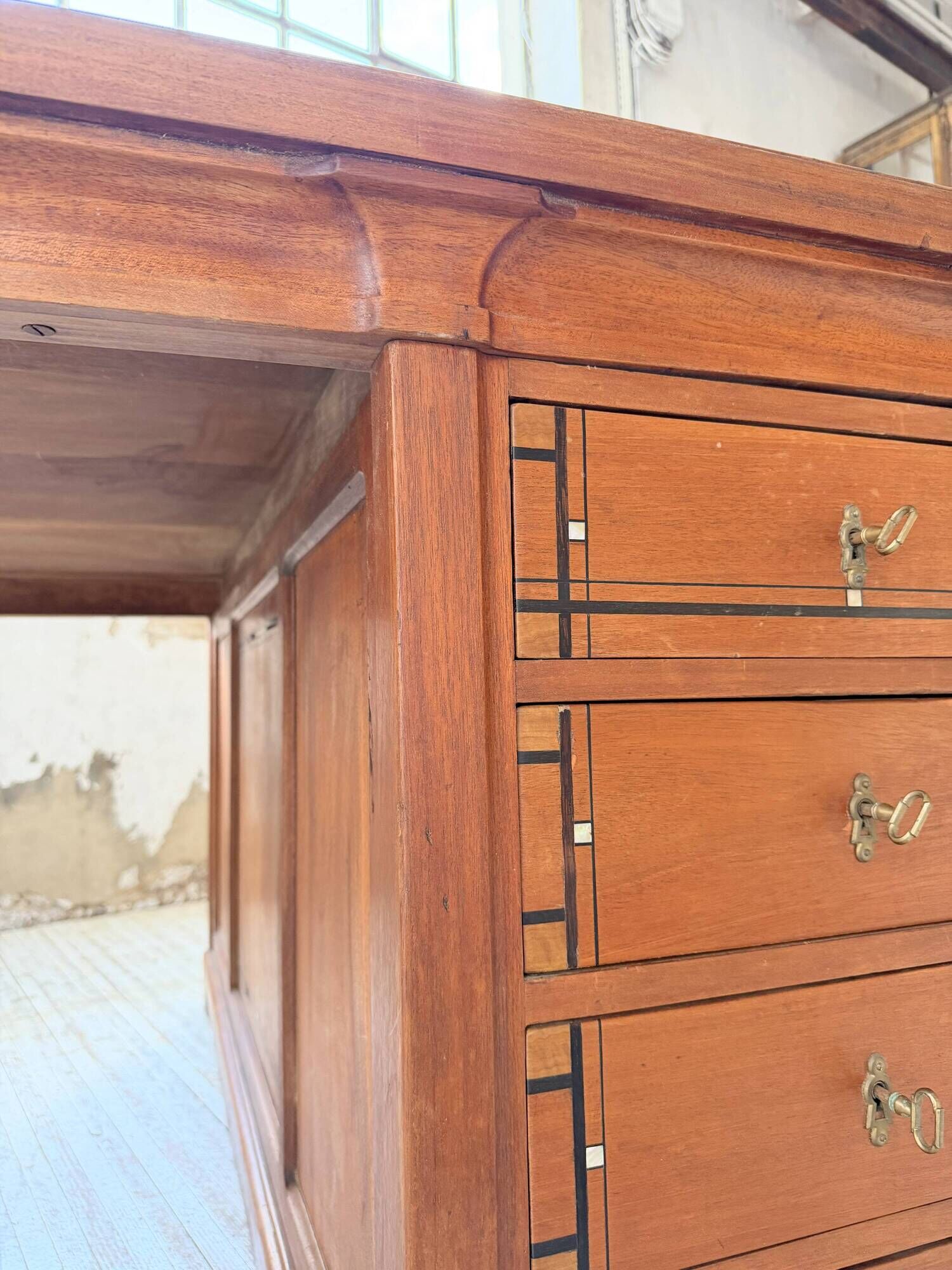 Double-sided walnut counter desk 1900