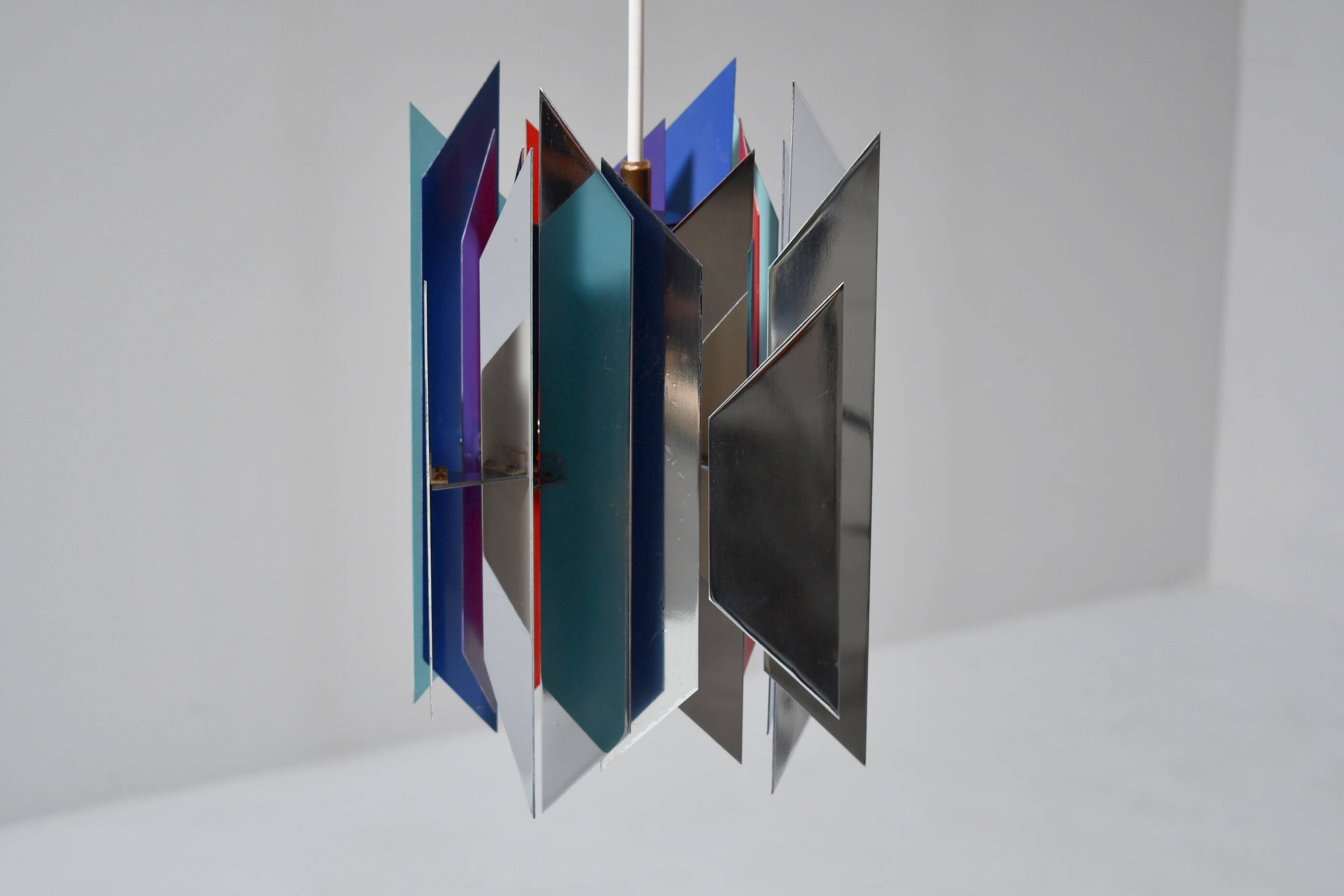 Tivoli Divan-2 Pendant. Simon Henningsen for Lyfa, 1962. (brs)