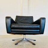 Vintage Danish swivel chair in black leather by Georg Thams