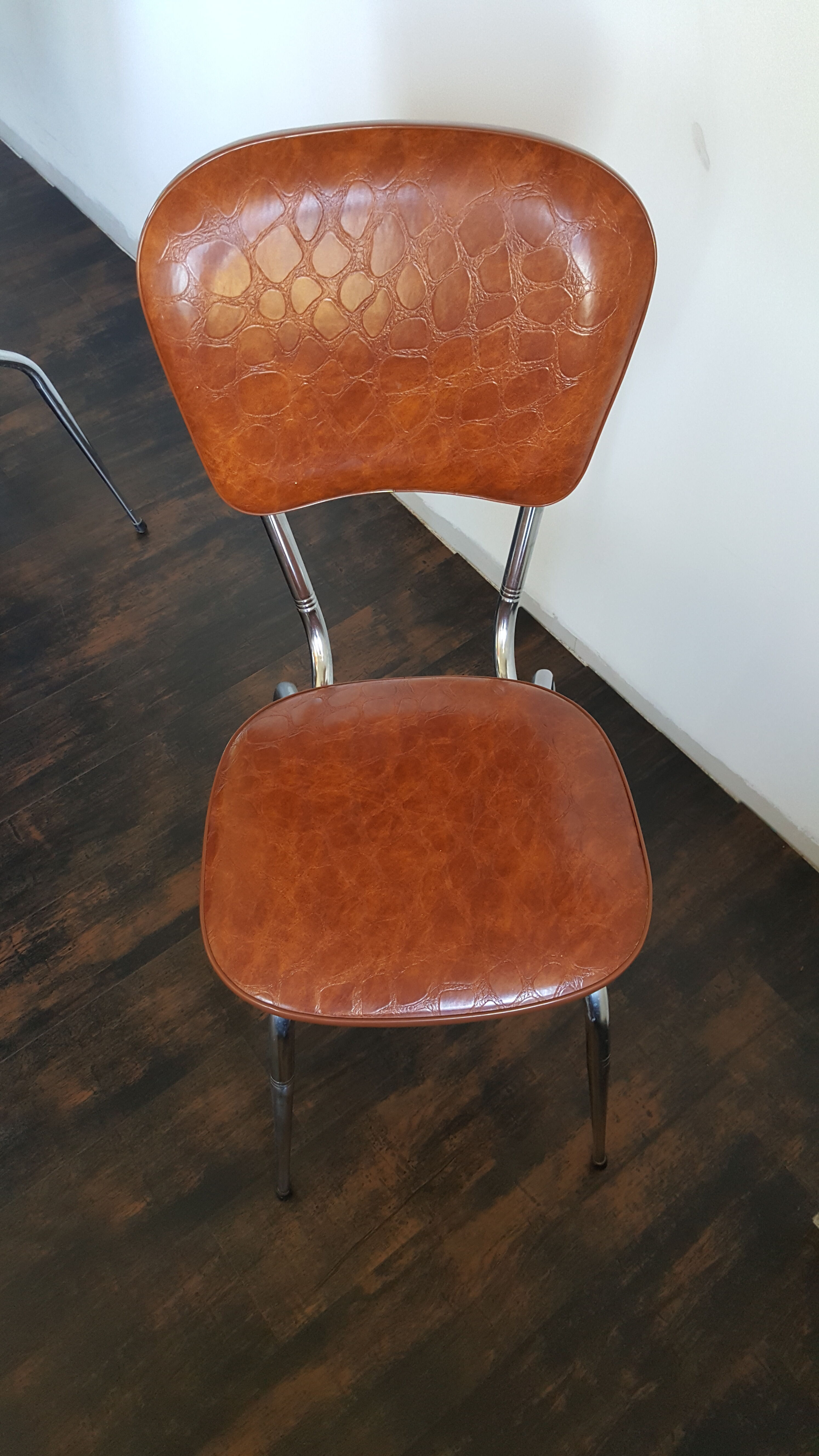 Set of 5 vintage chairs