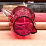 Pot à lait anglais en verre Cranberry de style victorien