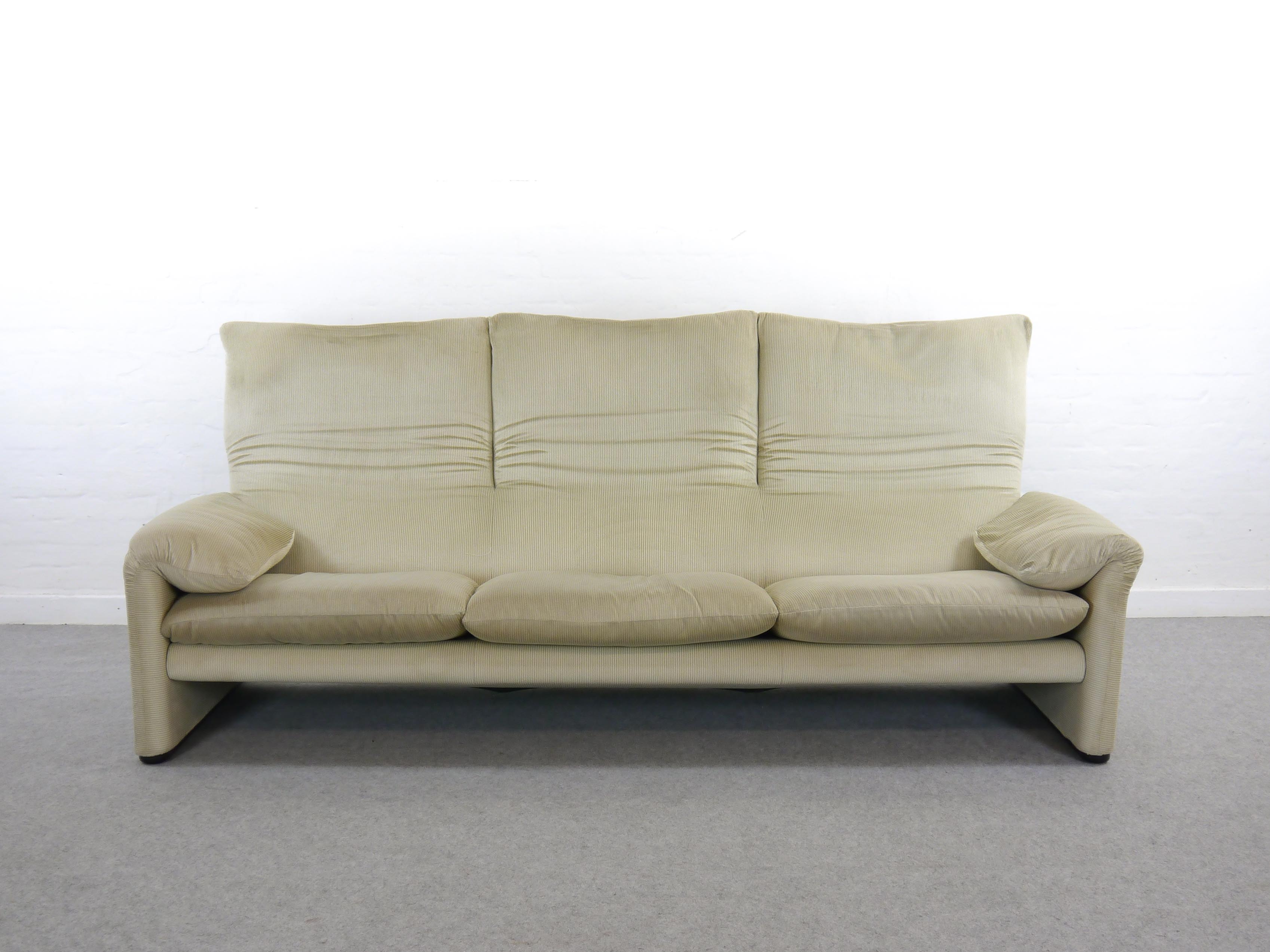 Cassina Maralunga 3-Seater Sofa by Vico Magistretti