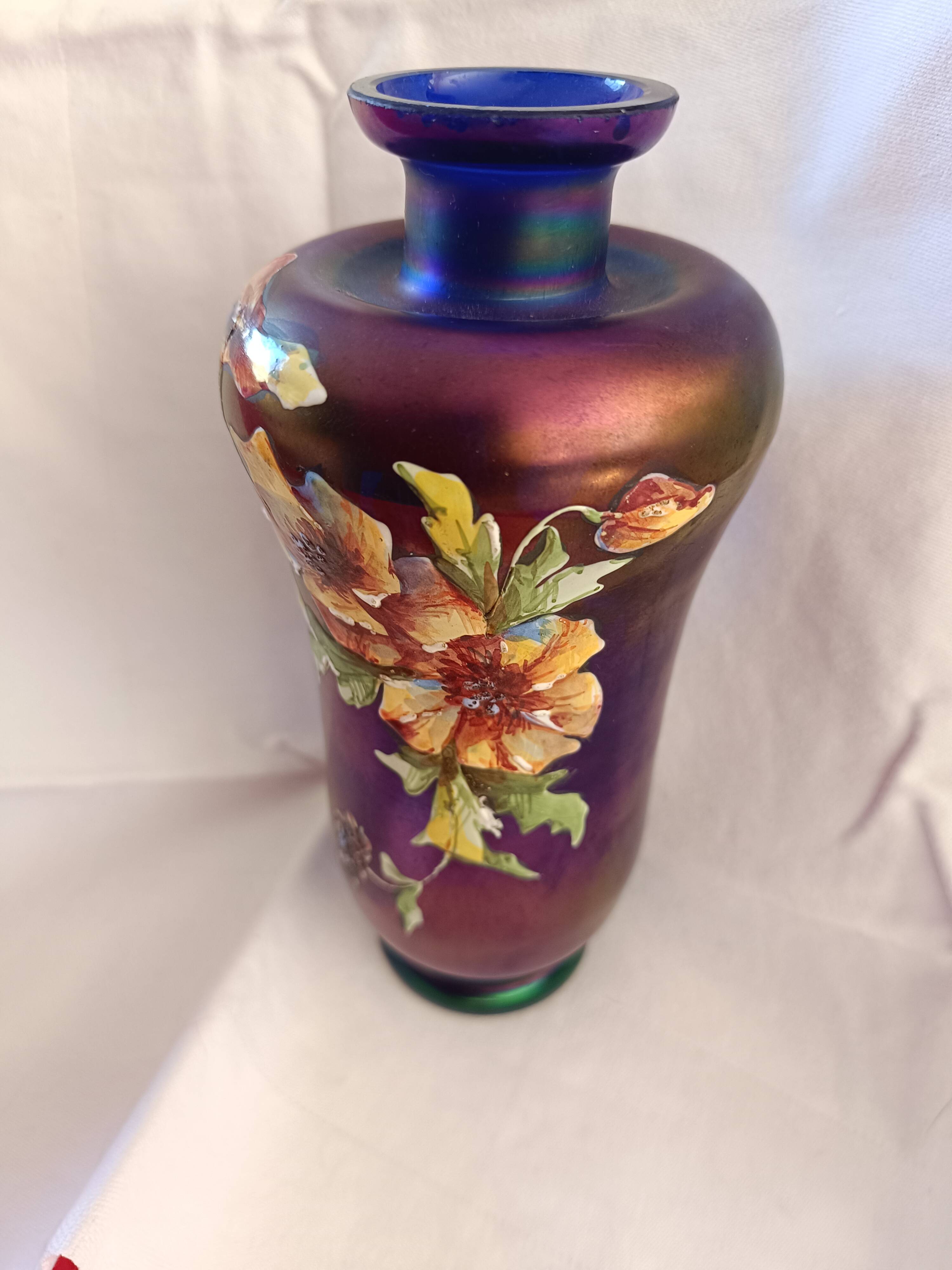 Iridescent glass vase with enamelled flowers, early 20th century
