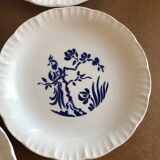 Set of 4 white Digoin flat plates with blue patterns, birds and plants, Paradis model