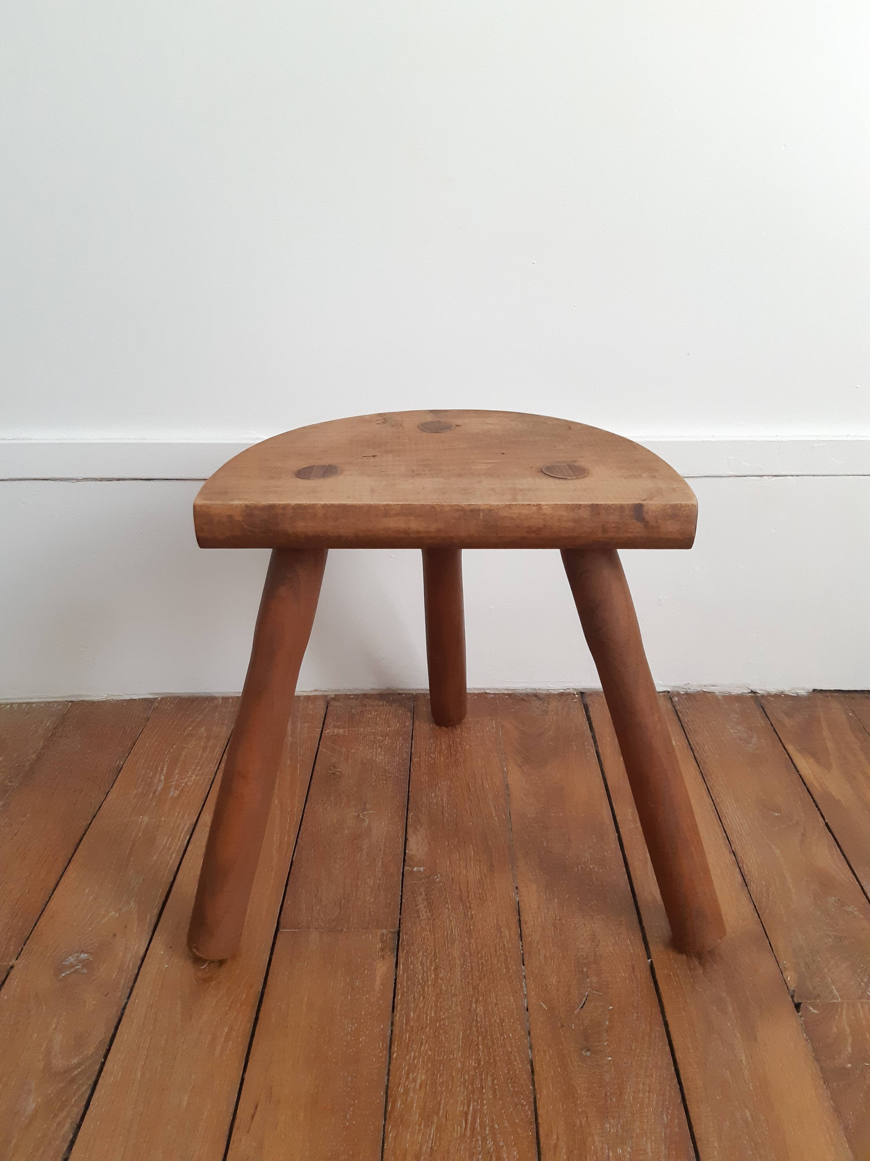 Tripod stool in light wood
