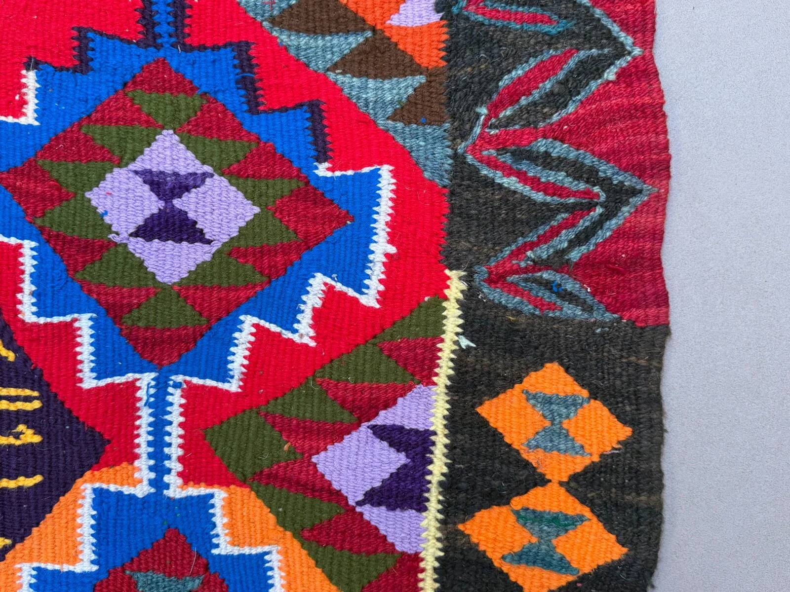 Turkish kilim runner 295x90 cm, vintage kelim rug, eagles and scorpions 2513