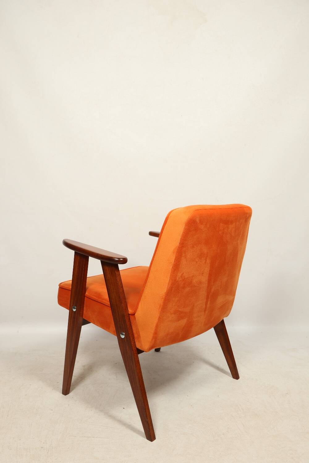 Scandinavian orange velvet armchair by Chierowski, 1962