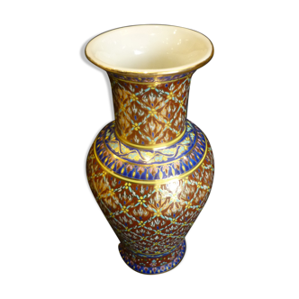 Benjarong vase