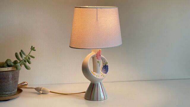 Vintage design enamelled ceramic lamp