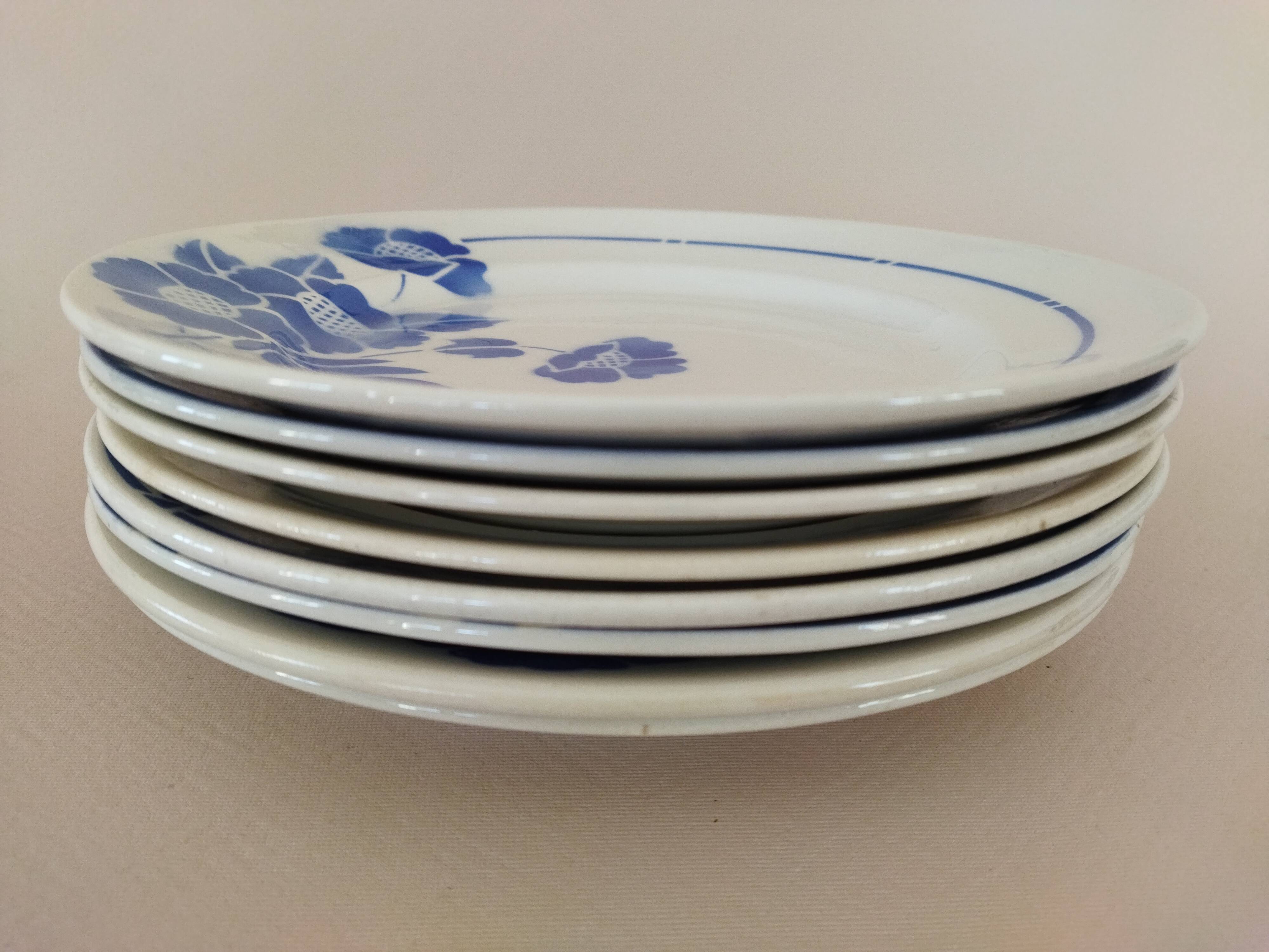 8 French earthenware dinner plates (Gien Sarreguemines Digoin Moulin des Loups Orchies)